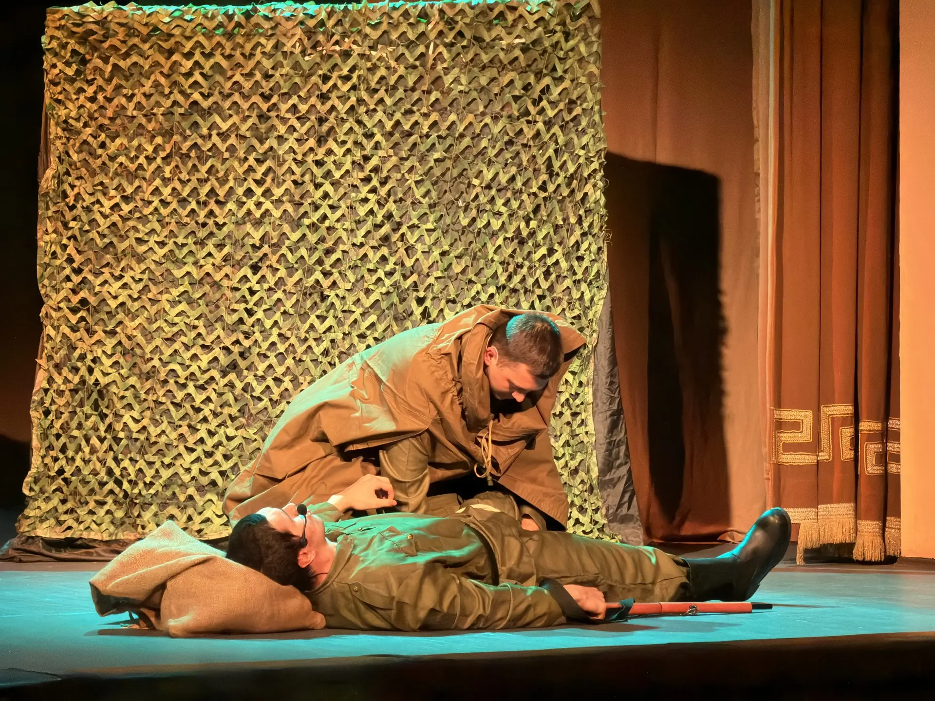 Спектакль, выставка и диалог: как в Дагестане через искусство и веру сохраняют память о Великой Отечественной 