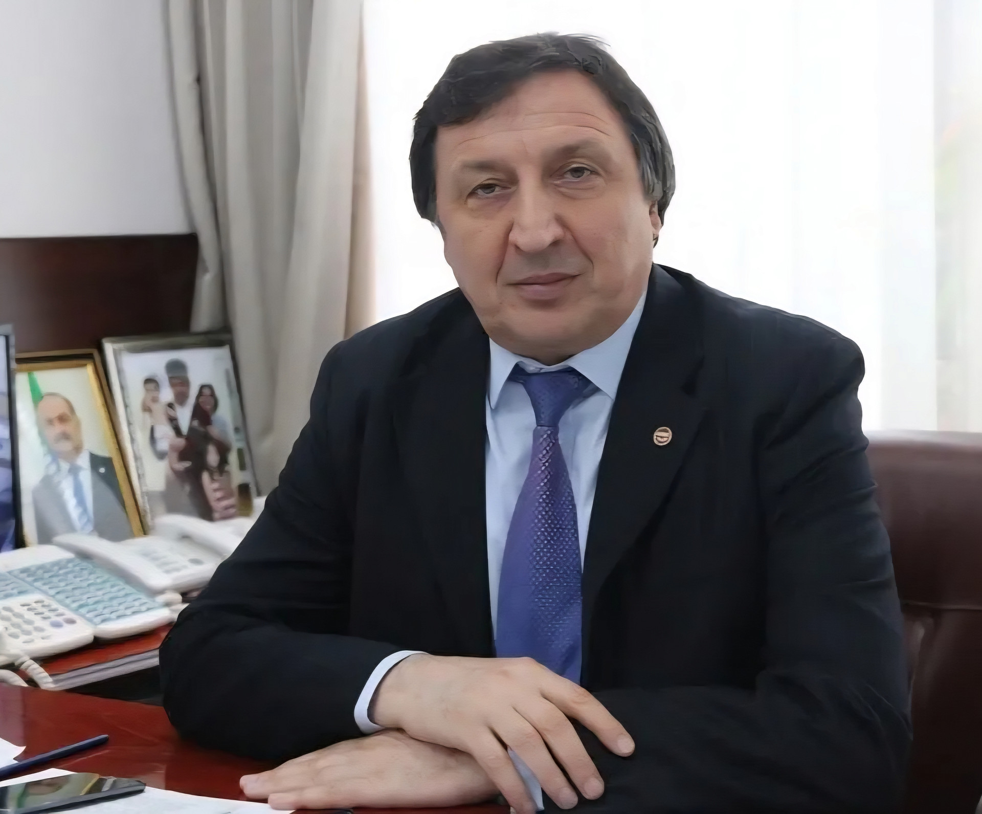  Поздравление ректора ДГУ с Днём защитника Отечества