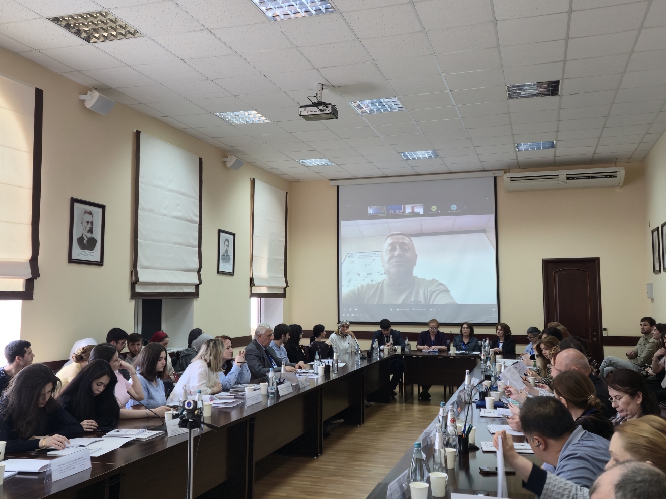 «Устойчивость государства начинается с семьи»: в ДГУ прошла всероссийская конференция по семейному праву