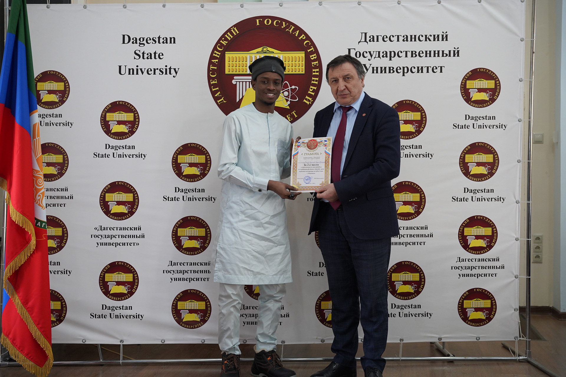 Иностранные студенты ФМО ДГУ блестяще выступили на фестивале «Дружба»