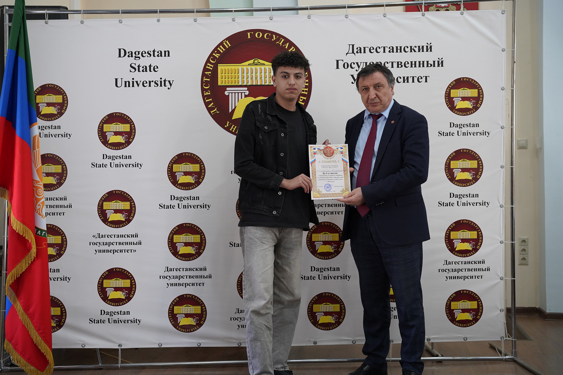 Иностранные студенты ФМО ДГУ блестяще выступили на фестивале «Дружба»